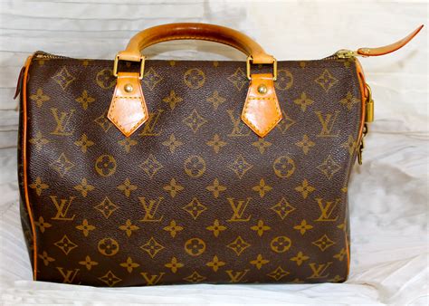 borsa louis vuitton nera bauletto|louis vuitton pre owned borse.